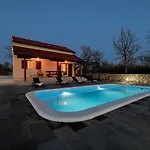 Pax Promona Zadarvillas Puljane