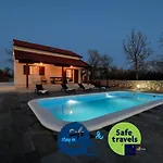 Pax Promona Zadarvillas *