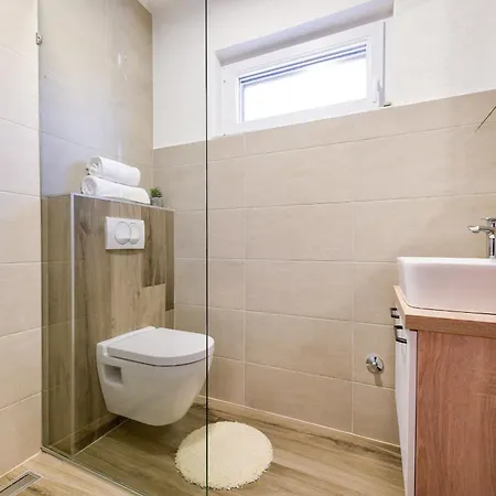 Pax Promona Zadarvillas Puljane