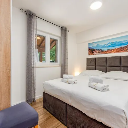 Pax Promona Zadarvillas Puljane