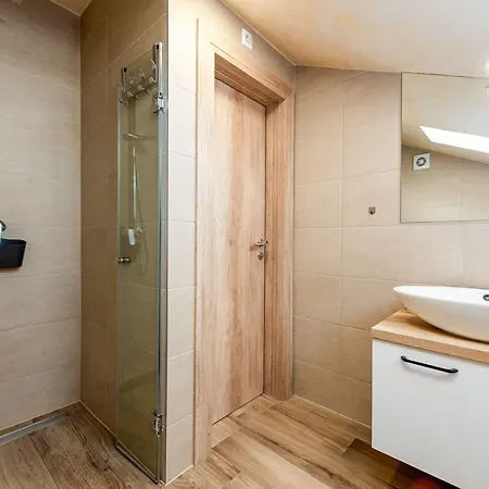 Pax Promona Zadarvillas * Puljane